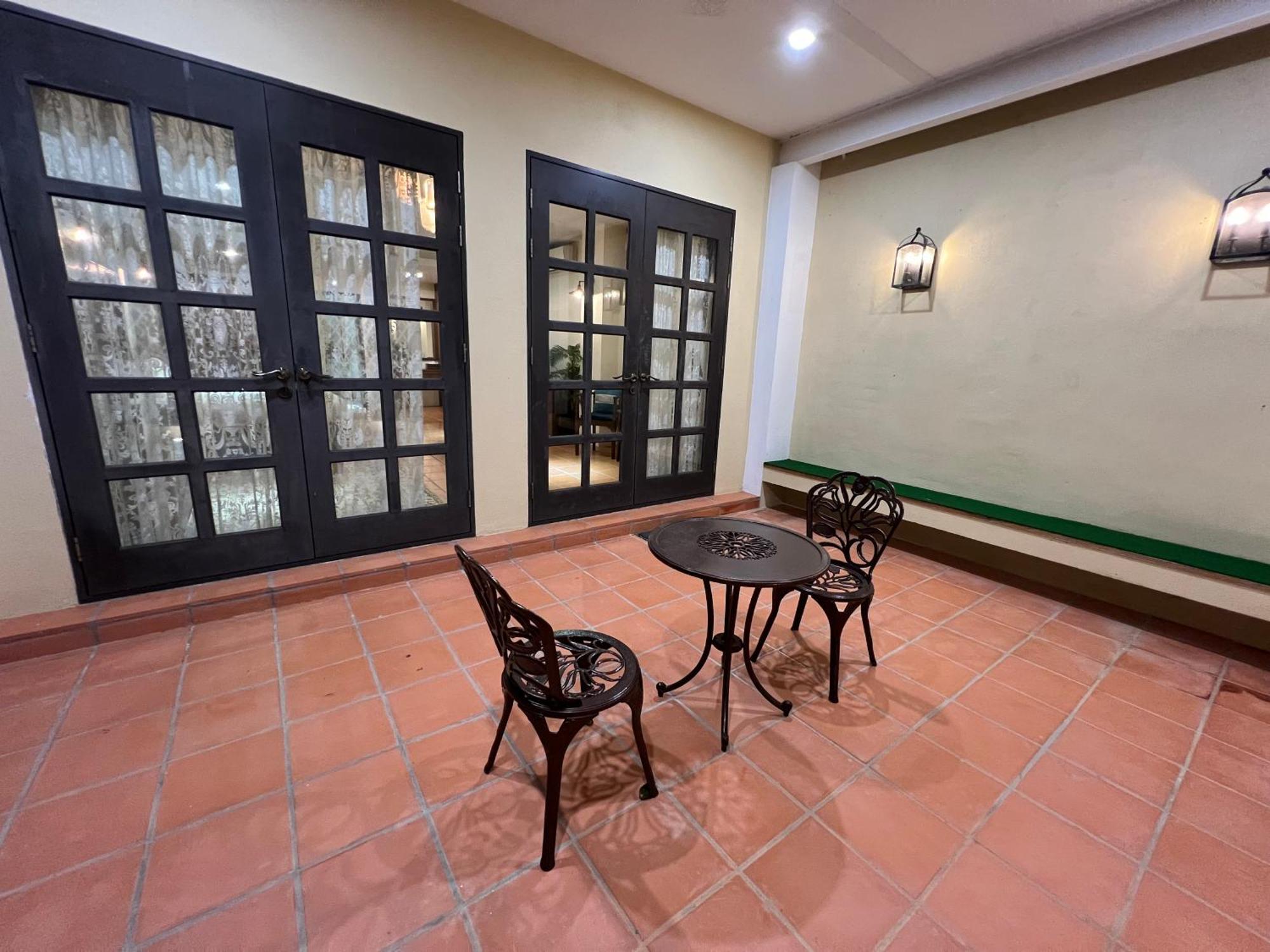 Botanica Mansion Bed & Breakfast Balik Pulau Exterior photo